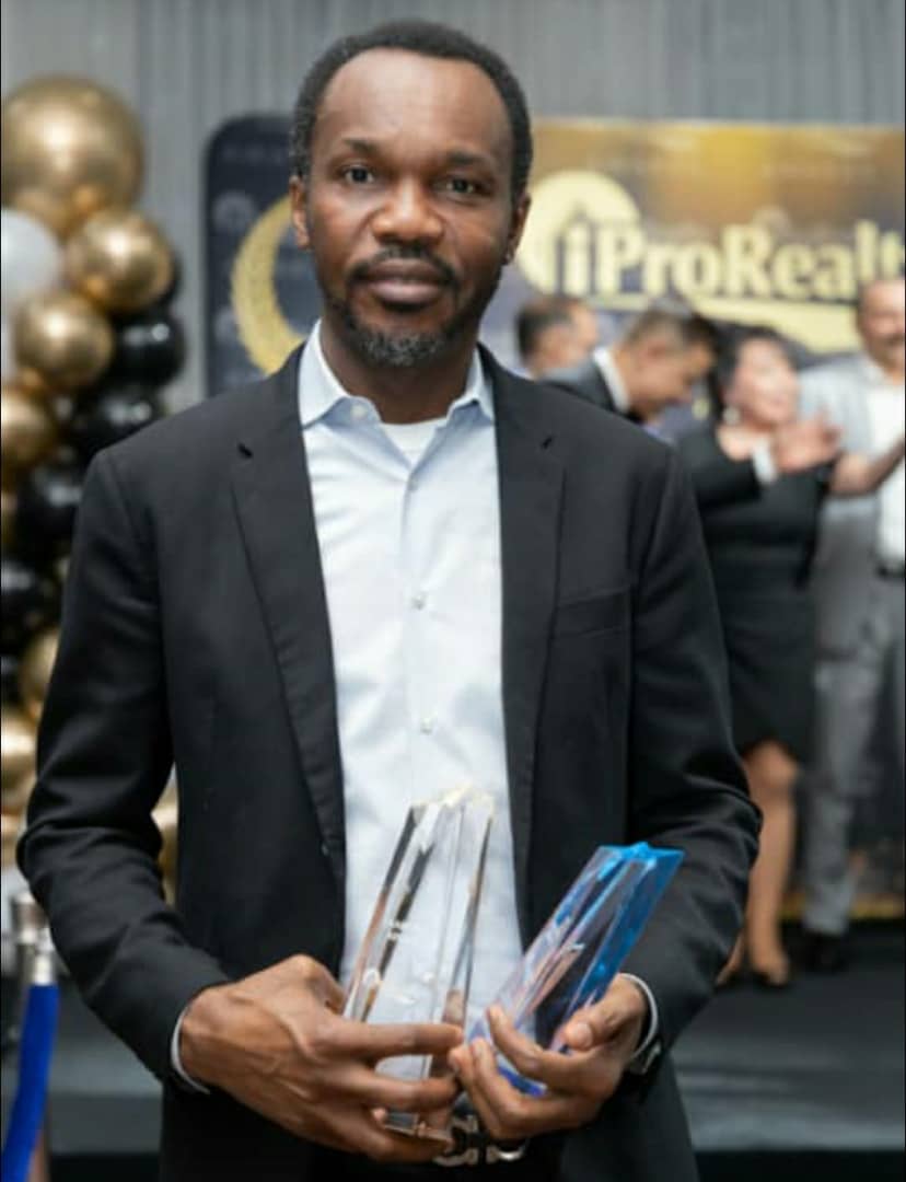 Obaro Akpomena (Consultant in Canada)