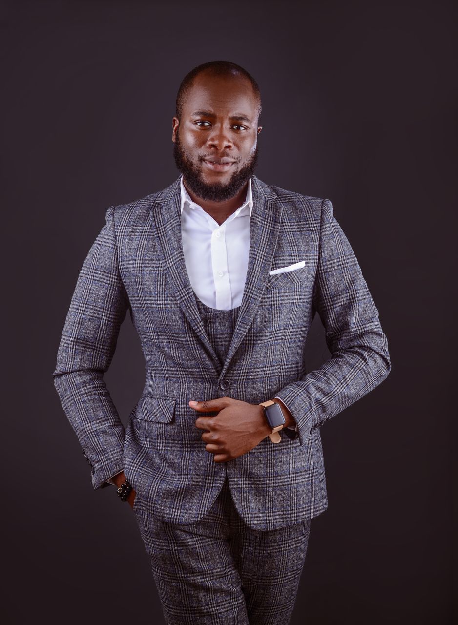 Dayo Babajide (IT Personnel/Foreclosure Specialist